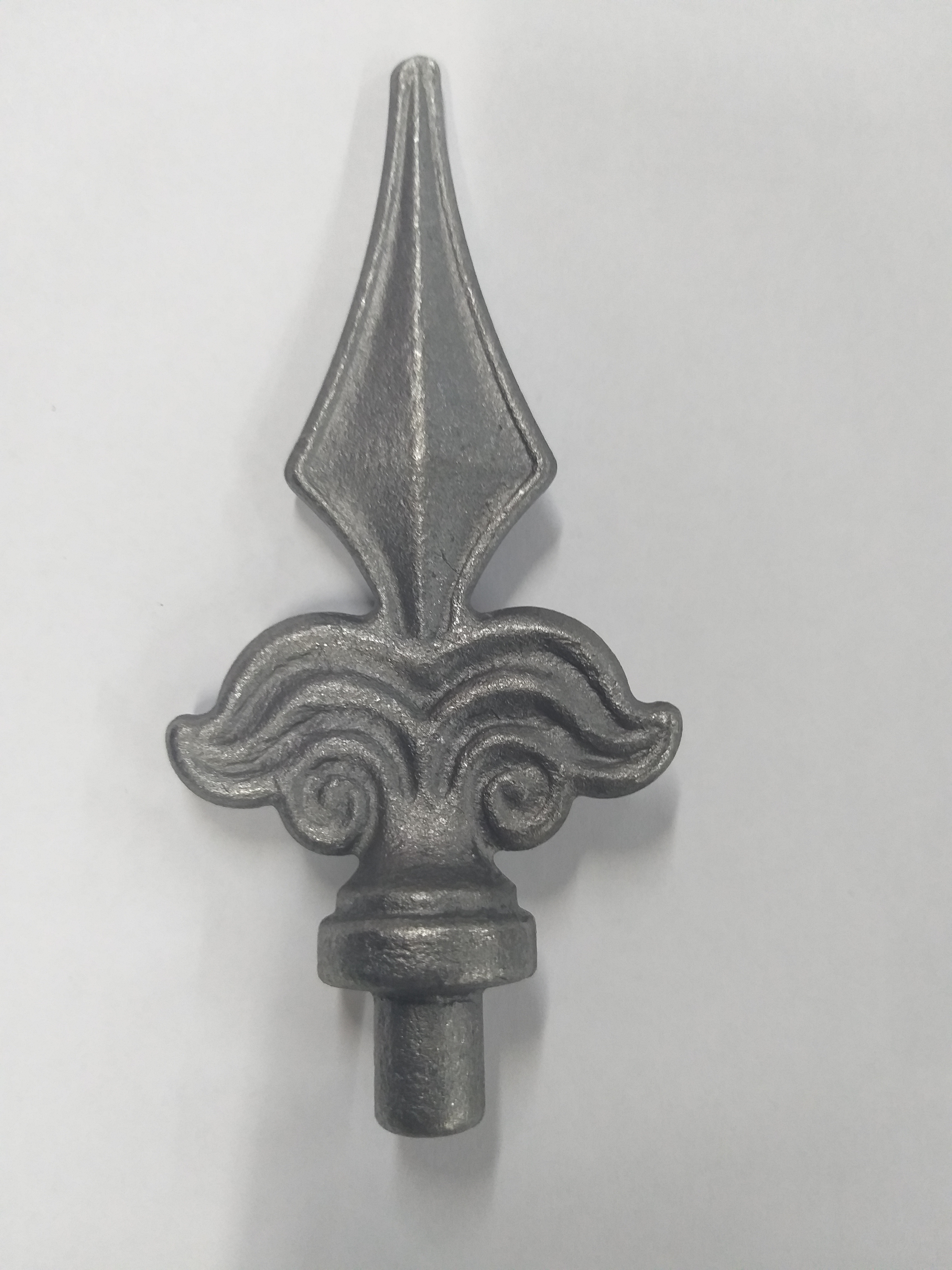 Кованый элемент Пика 135х60 основание круг ф 12 мм 